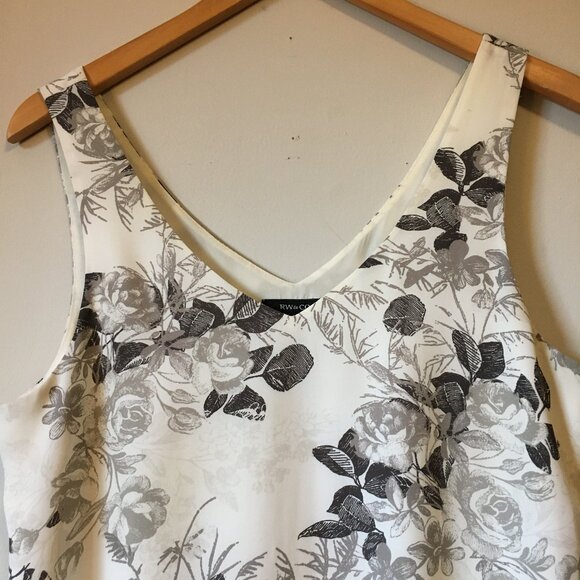 RW&CO. Black and White Rose Floral Print Sleeveless Bilayer Blouse - Picture 4 of 15